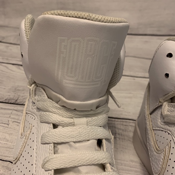 Nike Force Hightops - Picture 7 of 8